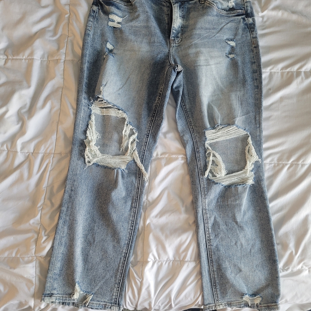 Stylish Distressed Women's Straight Jeans - Light Blue